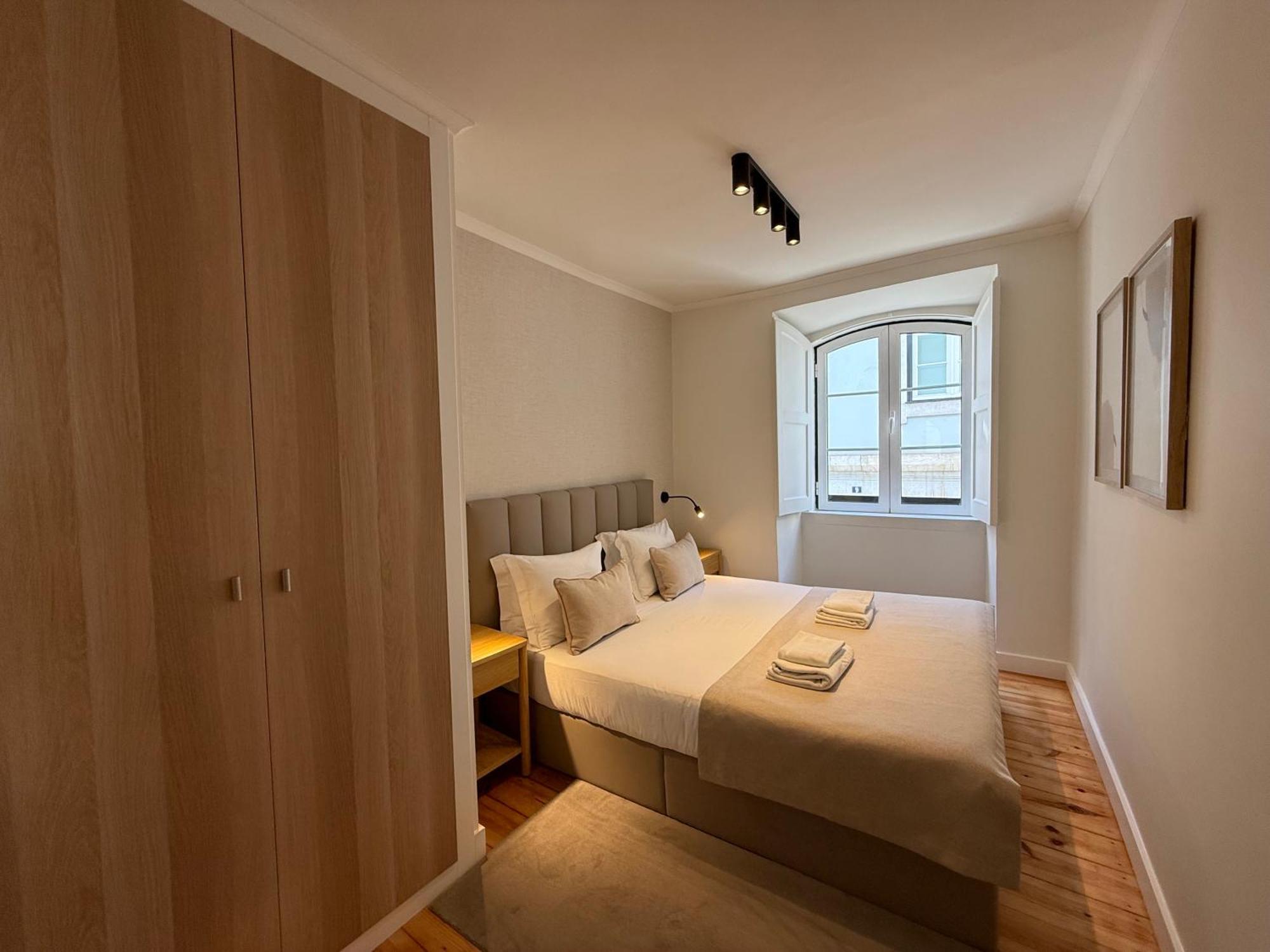 C1 Remodeld Beautiful Charming 2br - Bairro Alto * Lisbon